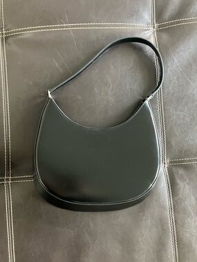 Quince Italian Abrasivato Leather shoulder Bag NWOT Retails $119